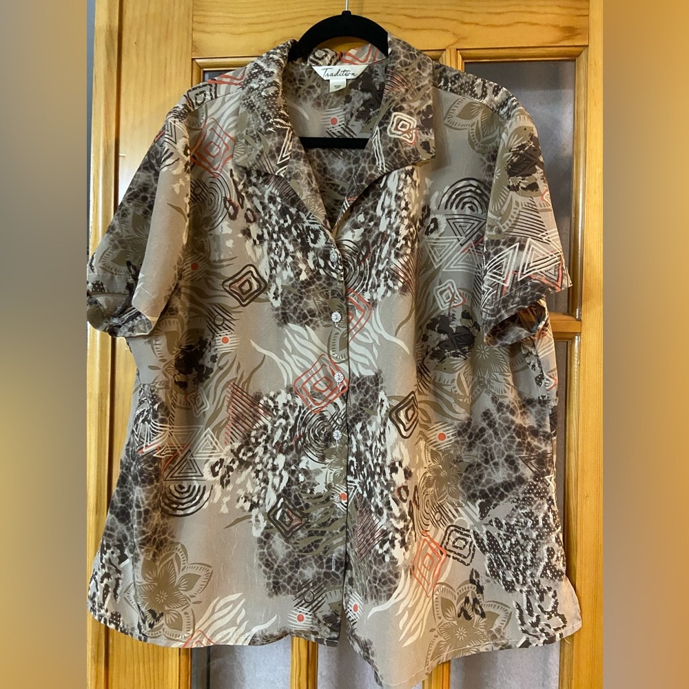 Blouse 22W short sleeves / manches courtes